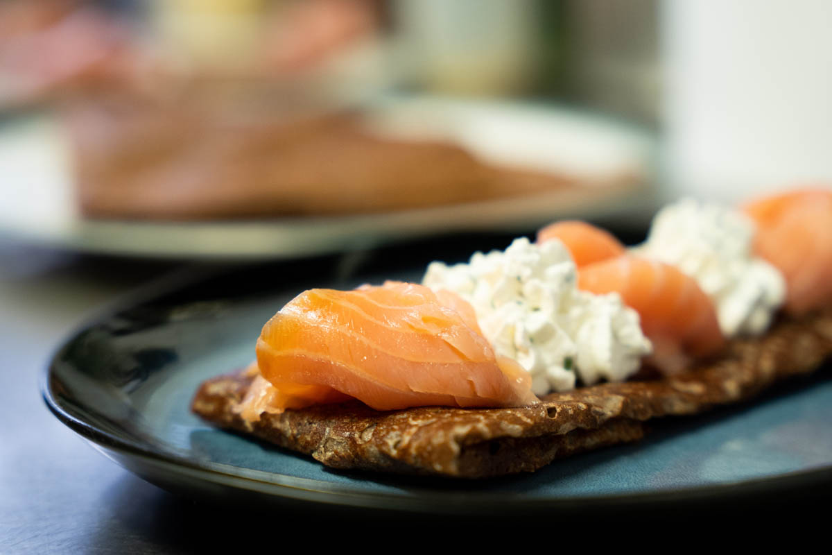 Galette saumon et crème fouettée à l'aneth